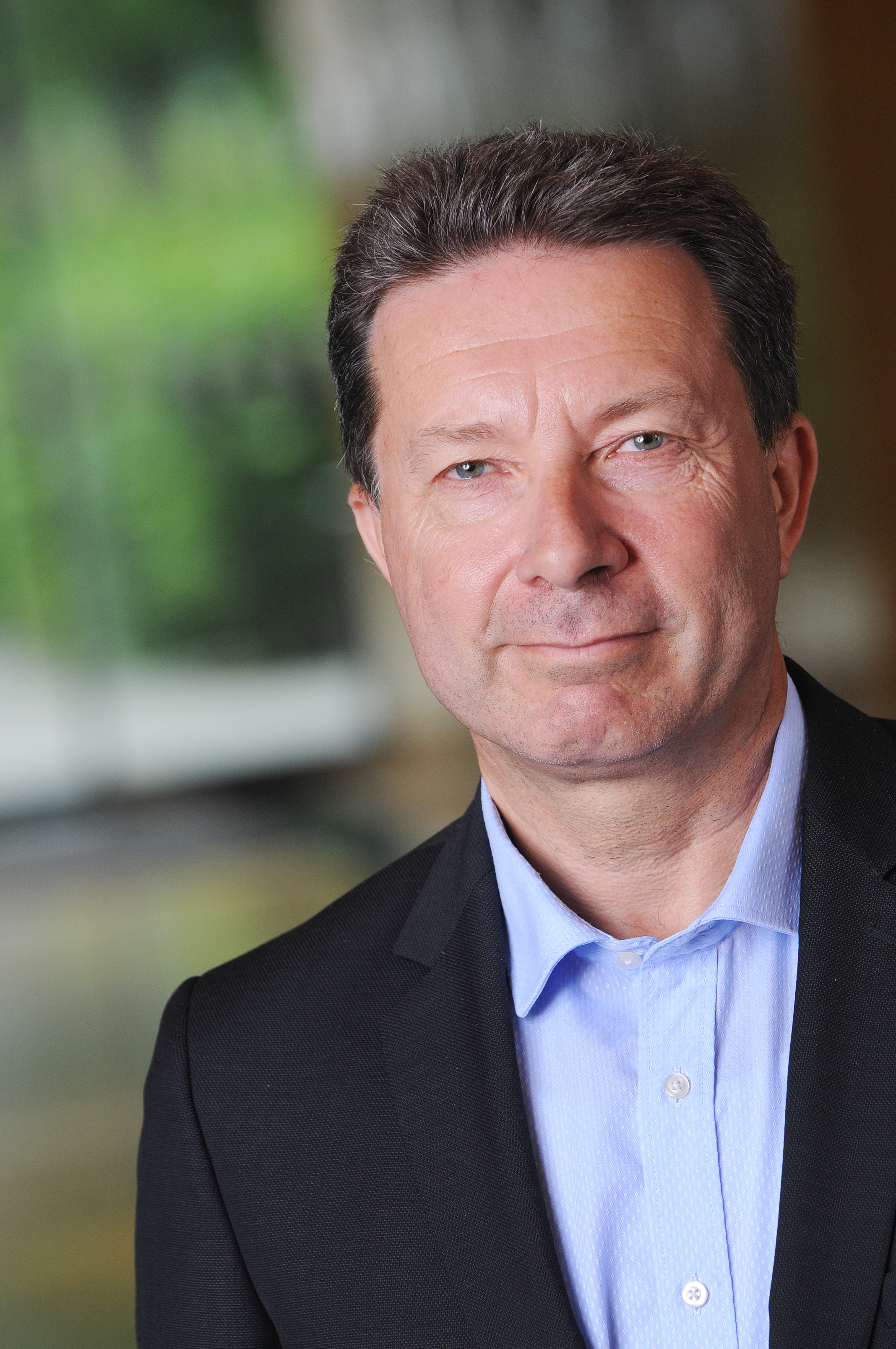 Vincent Piron  - Członek Rady Nadzorczej